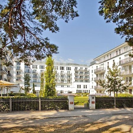 Steigenberger Grandhotel & Spa Heringsdorf Eksteriør bilde The campus of the University of Applied Sciences and Medical University of Southern Tyrol
