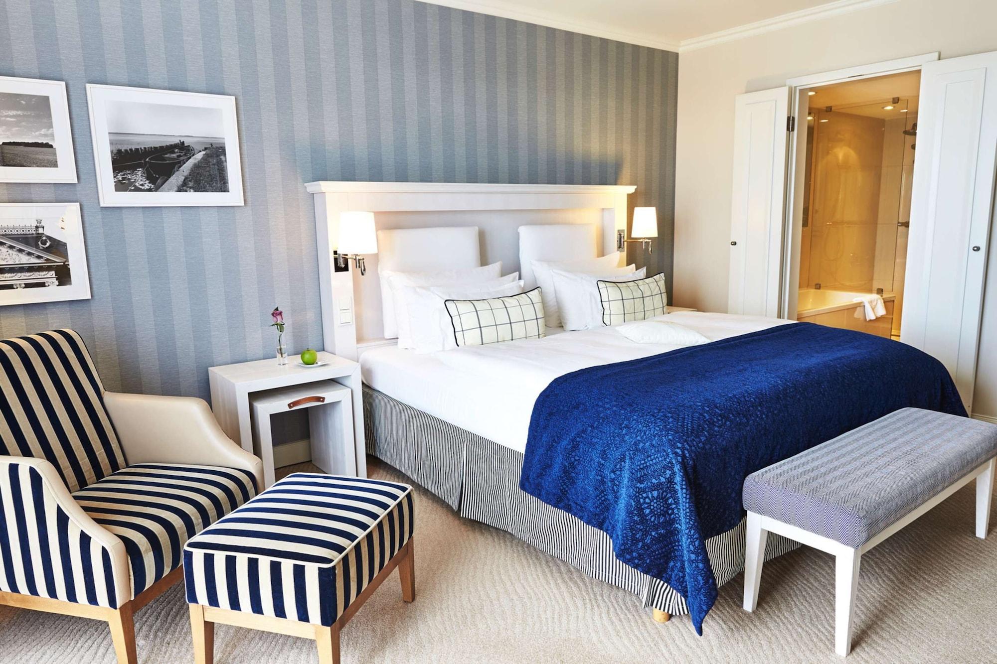 Steigenberger Grandhotel & Spa Heringsdorf Eksteriør bilde A bedroom at the Cape Grace